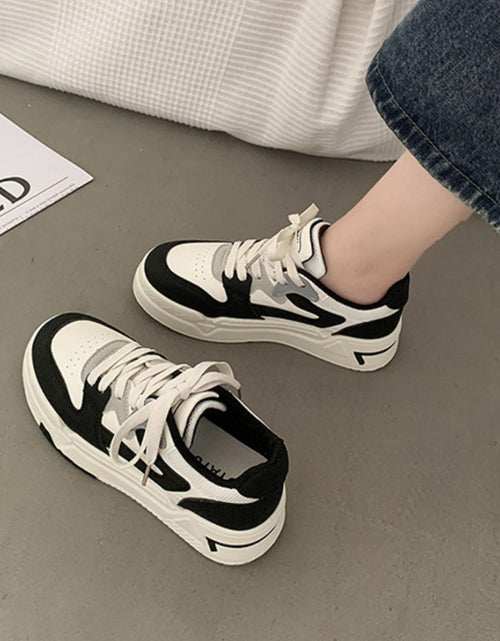 Load image into Gallery viewer, Lace Up Round Toe Platform Sneakers
