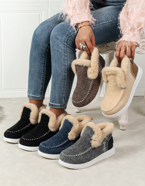 Load image into Gallery viewer, Furry Suede Round Toe Flat Sneakers
