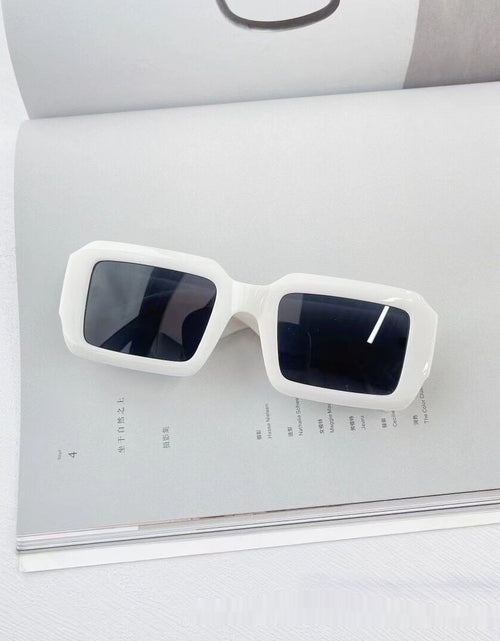 Load image into Gallery viewer, Square Sunglasses Fashion Couple Sunglasses
