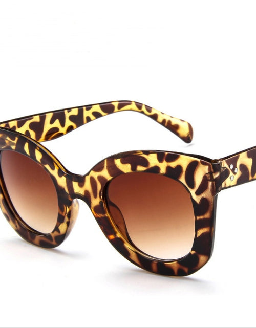 Load image into Gallery viewer, Sunglasses fashion cat eye sunglasses
