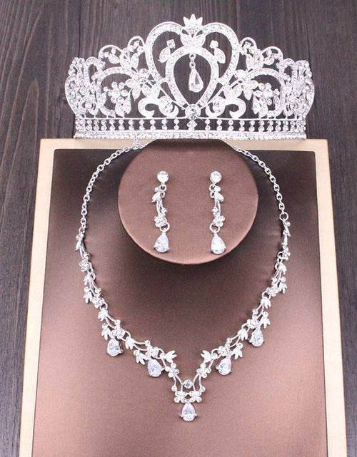 Load image into Gallery viewer, Bridal Rhinestone Crown Necklace Set Wedding Accessories
