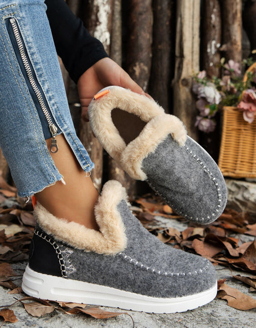 Load image into Gallery viewer, Furry Suede Round Toe Flat Sneakers
