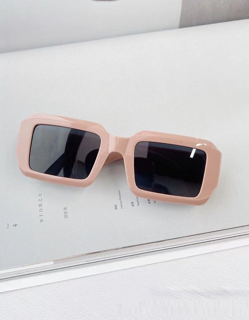 Load image into Gallery viewer, Square Sunglasses Fashion Couple Sunglasses
