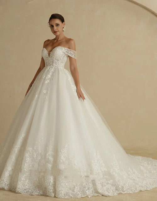 Load image into Gallery viewer, Off-shoulder Bridal Main Wedding Dress Elegant Court Style High-grade Luxury French Light Door Yarn
