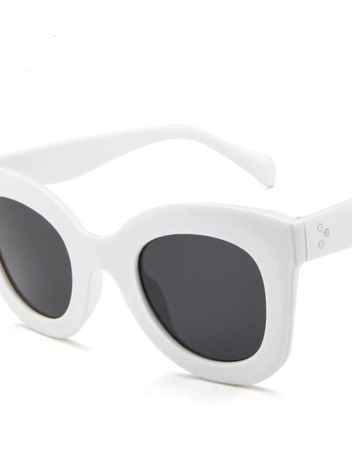 Load image into Gallery viewer, Sunglasses fashion cat eye sunglasses
