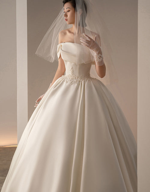 Load image into Gallery viewer, Women&#39;s Satin Off-shoulder Retro Fashion Trailing Wedding Dress
