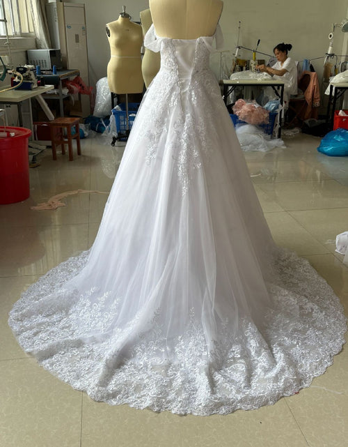 Load image into Gallery viewer, Off-shoulder Bridal Main Wedding Dress Elegant Court Style High-grade Luxury French Light Door Yarn
