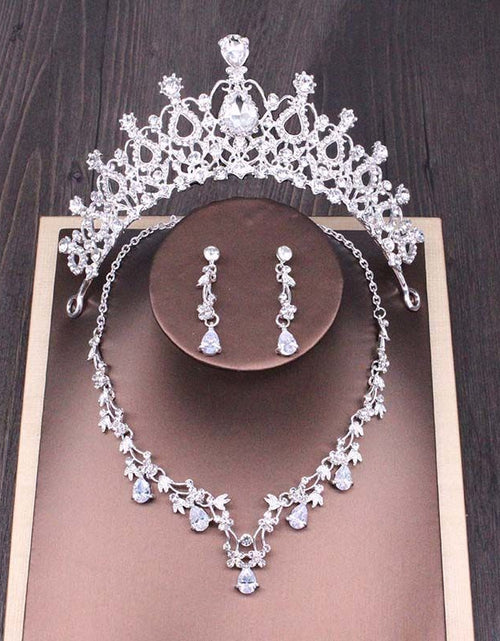 Load image into Gallery viewer, Bridal Rhinestone Crown Necklace Set Wedding Accessories
