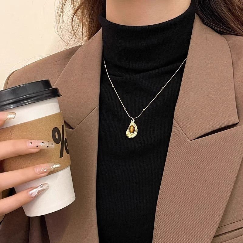 Amber Stone Necklace Retro Irregular Clavicle Chain Sweater Chain Women Fashion Jewelry 2668south