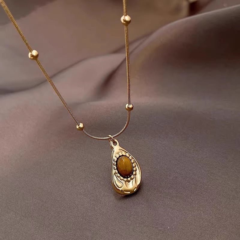 Amber Stone Necklace Retro Irregular Clavicle Chain Sweater Chain Women Fashion Jewelry 2668south