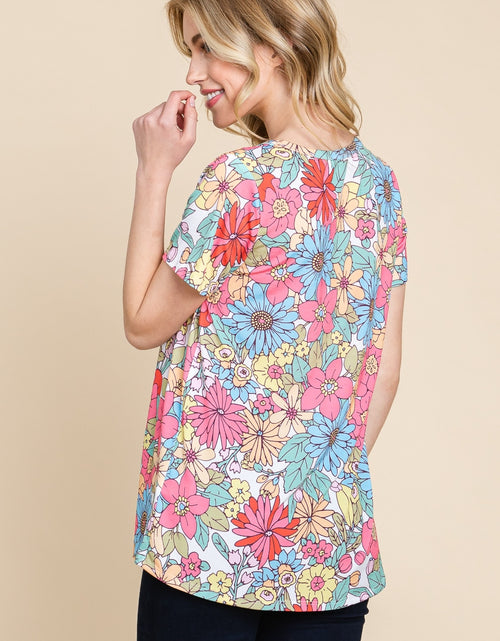 Load image into Gallery viewer, BOMBOM Floral Short Sleeve T-Shirt 2668south
