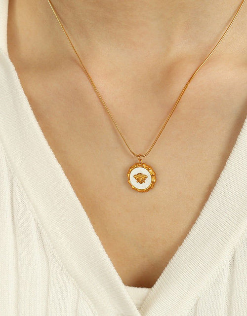 Load image into Gallery viewer, Bee Shell Minimalist Style Necklace Ear Stud Female 2668south
