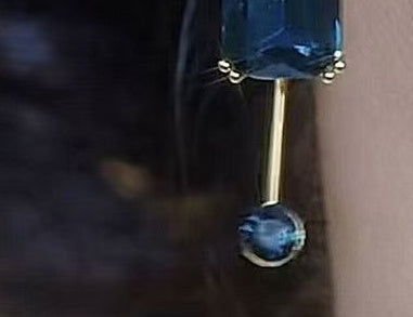 Load image into Gallery viewer, Blue Square Crystal Earrings Special-interest Design 2668south
