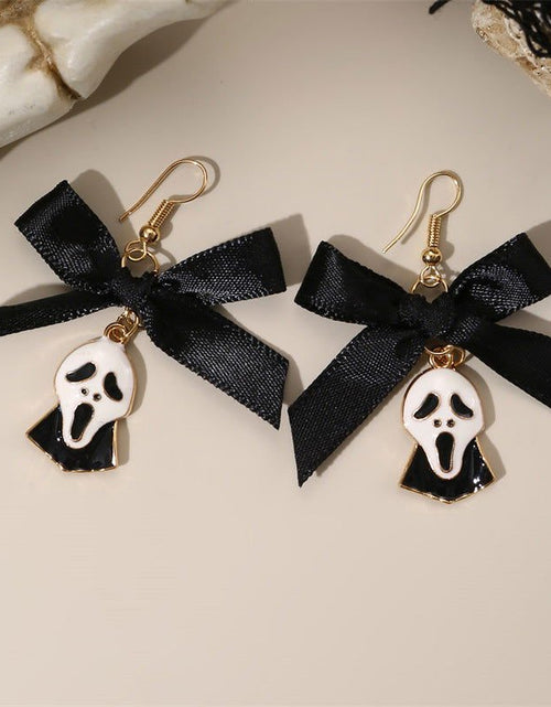 Load image into Gallery viewer, Bowknot Ribbon Pumpkin Head Earrings Halloween Female Accessories 2668south
