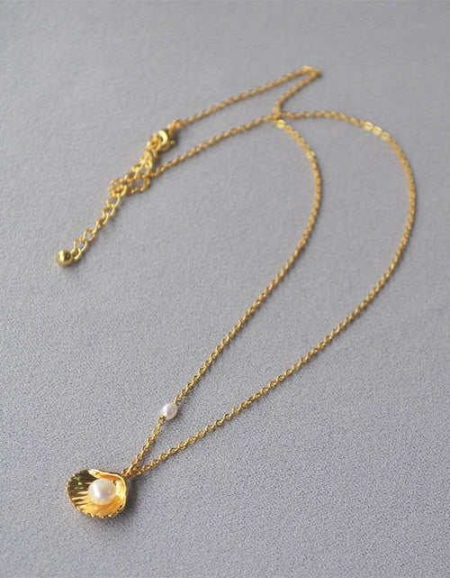 Load image into Gallery viewer, Brass Gold-plated Minimalist Gold Shell Freshwater Pearl Necklace 2668south
