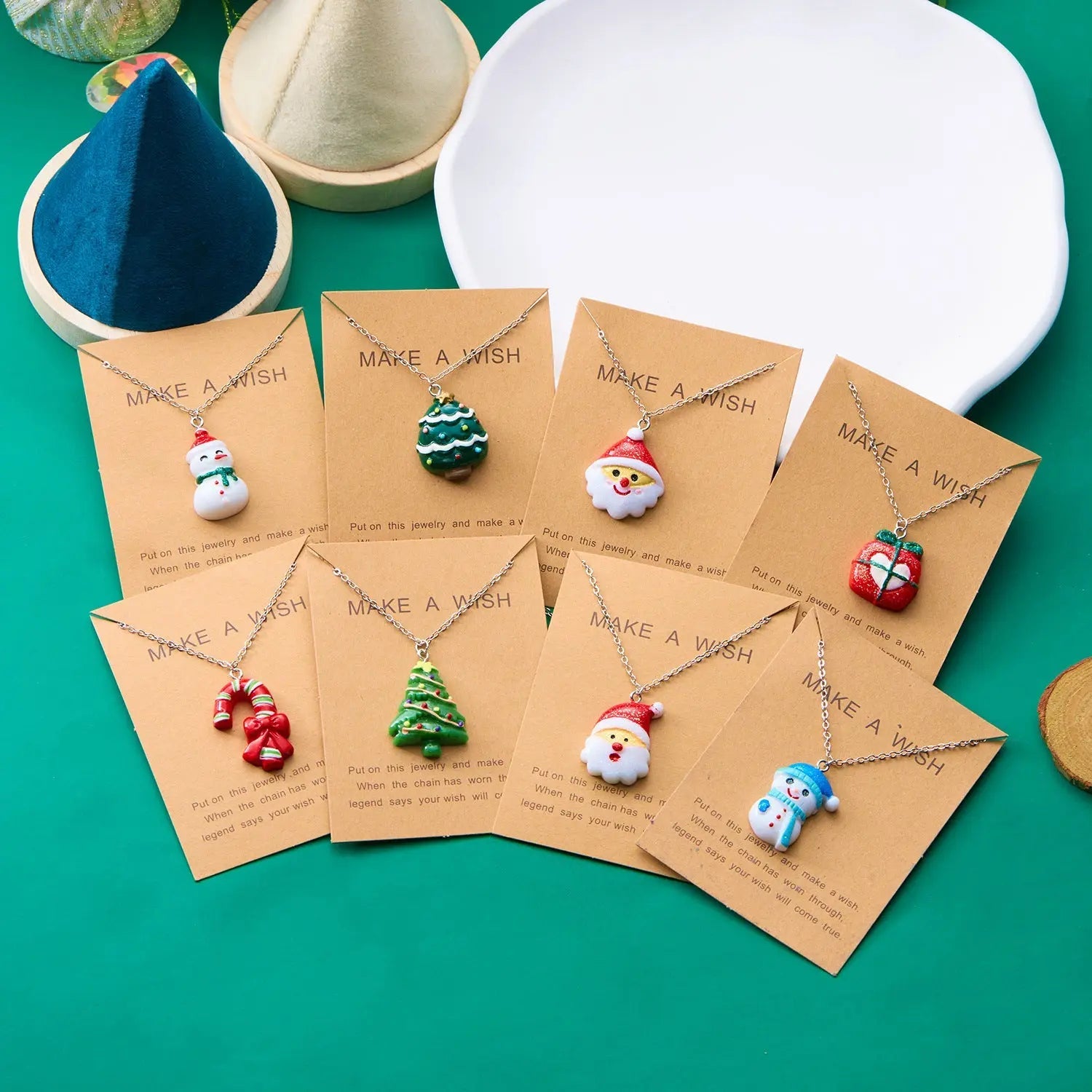 Cute Cartoon Resin Necklace Christmas Snowman Santa Claus Pendant Clavicle Chain Necklace For Women Jewelry 2668south