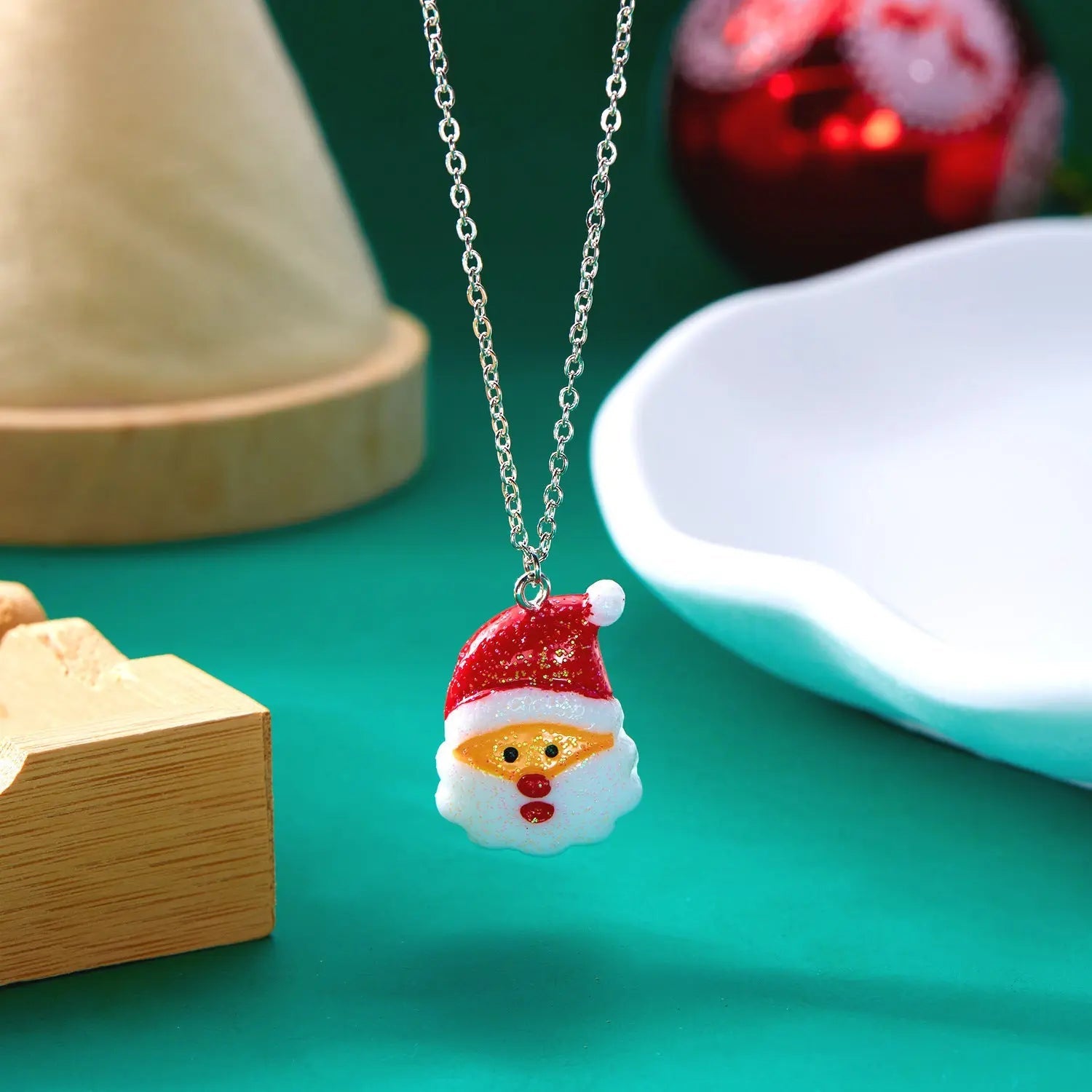 Cute Cartoon Resin Necklace Christmas Snowman Santa Claus Pendant Clavicle Chain Necklace For Women Jewelry 2668south