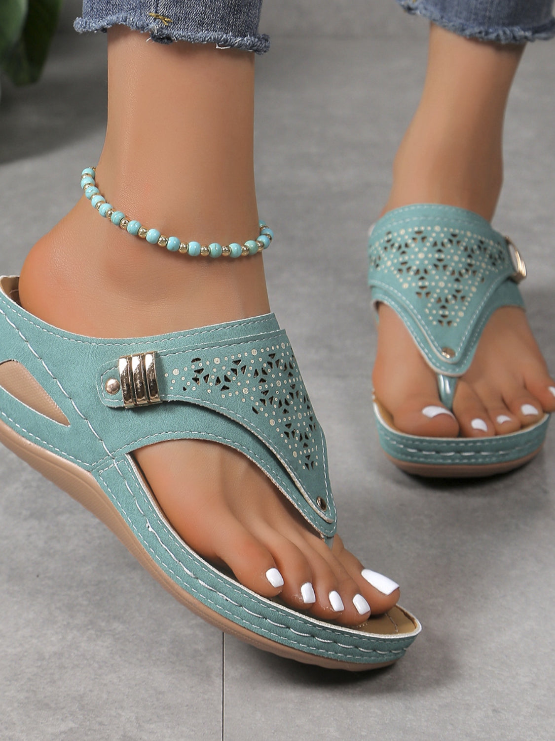 Cutout Toe Post PVC Sandals 2668south