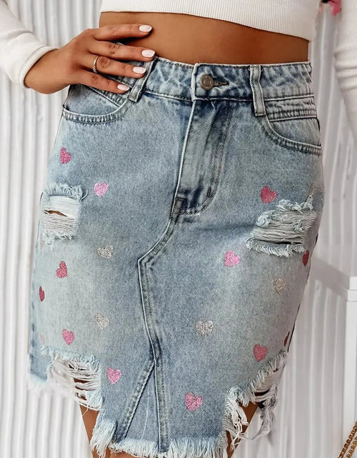 Load image into Gallery viewer, Distressed Raw Hem Heart Mini Denim Skirt 2668south
