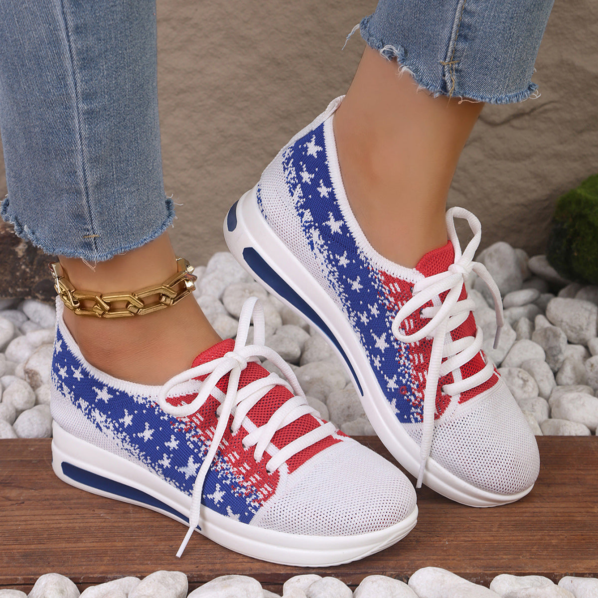 Fashion Lace-up Mesh Sneakers With Stars-printed Design Casual Thick Bottom Round Toe Flat Shoes For Women Non-slip Running Walking Sports Shoes 2668south