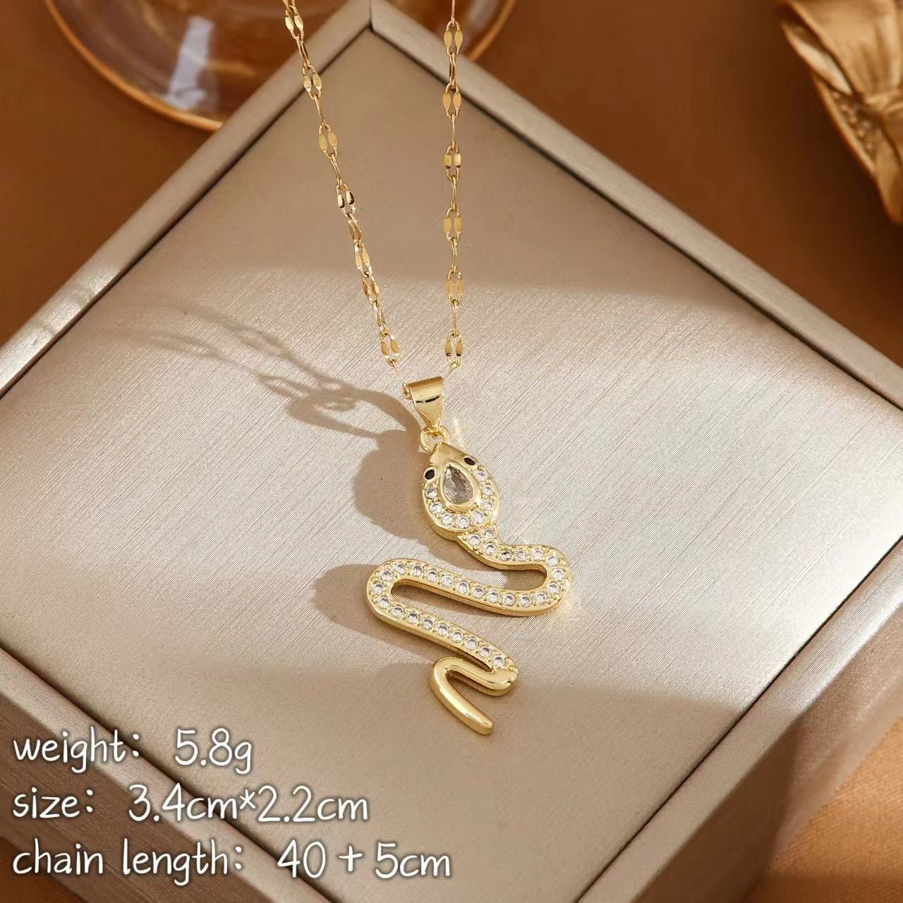 Fashion Personality Snake Necklace With Rhinestone Design Creative Sweater Chain Fall Winter Women's Clavicle Chain Jewelry 2668south