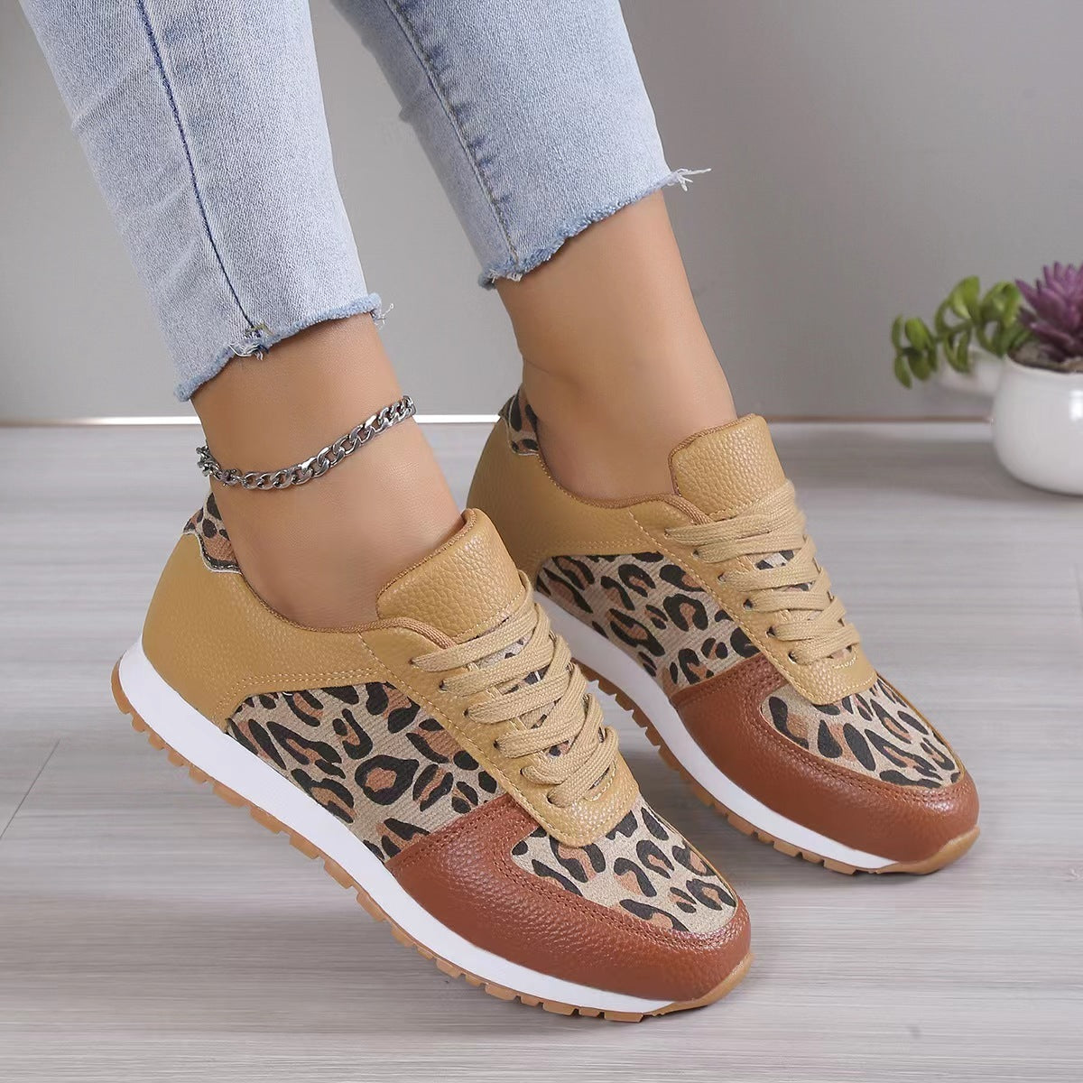 Fashoin Leopard Print Lace-up Sports Shoes For Women Sneakers Casual Running Walking Flat Shoes 2668south