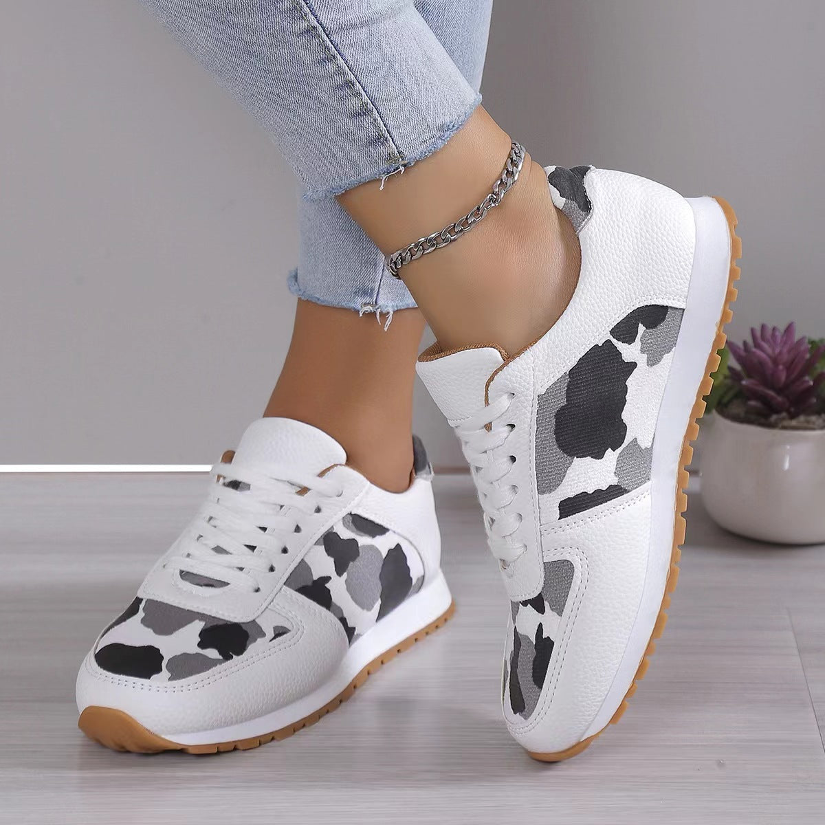 Fashoin Leopard Print Lace-up Sports Shoes For Women Sneakers Casual Running Walking Flat Shoes 2668south