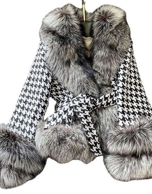 Load image into Gallery viewer, Fur Coat Women&#39;s Short Houndstooth Fur Collar Silver Fox Fur Jacket 2668south
