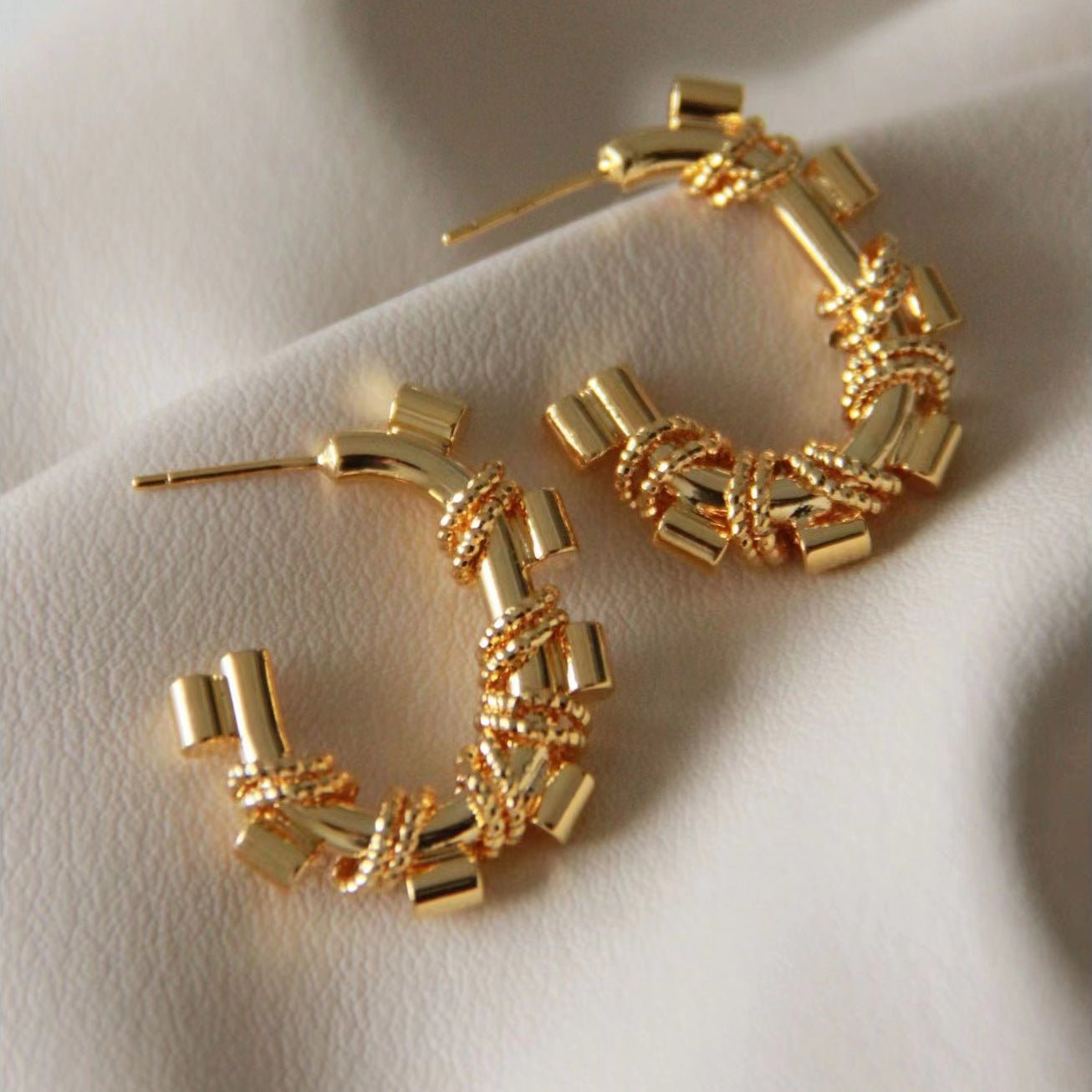 Geometric Metal Special Interest Earrings Elliptical Ring 2668south