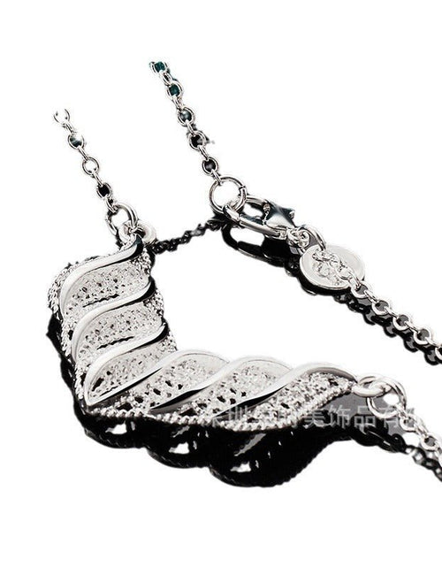 Load image into Gallery viewer, Hollow Leaf Pattern Pendant Necklace For Women 2668south
