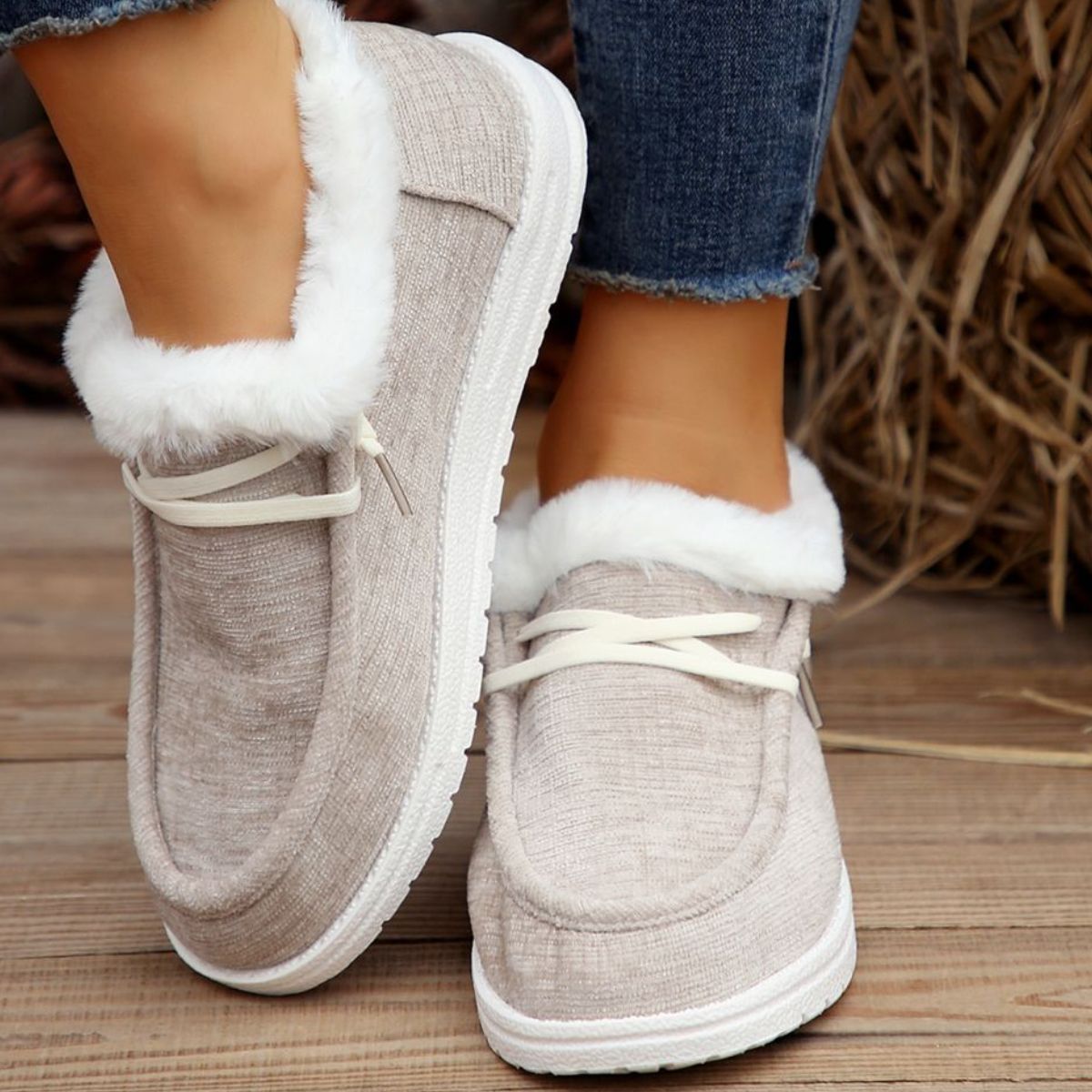 Lace Up Round Toe Furry Sneakers 2668south