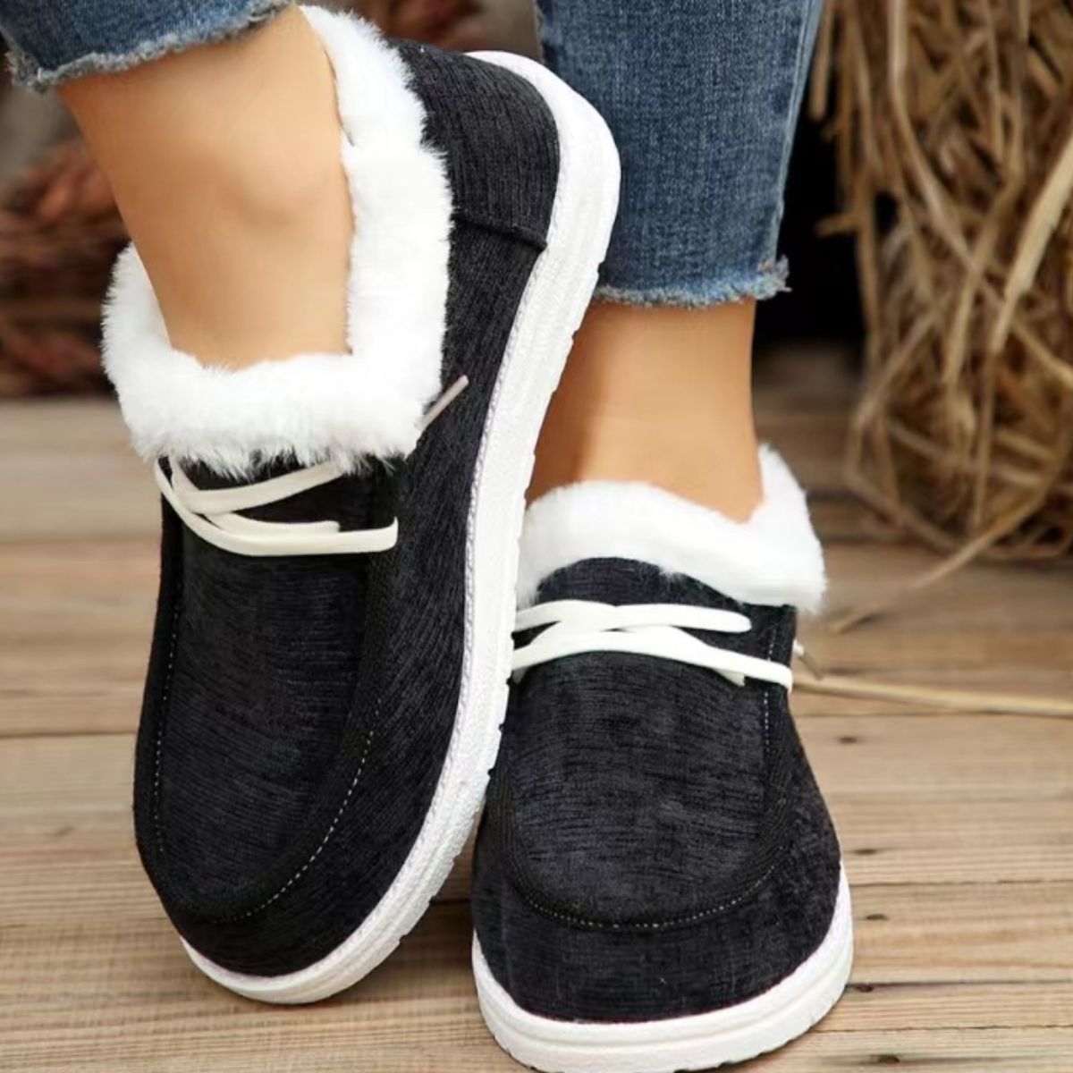 Lace Up Round Toe Furry Sneakers 2668south