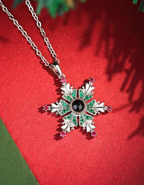 Load image into Gallery viewer, New Christmas Snowflake Necklace With Projection Design For Couples Christmas Gift Women&#39;s Clavicle Chain Jewelry 2668south
