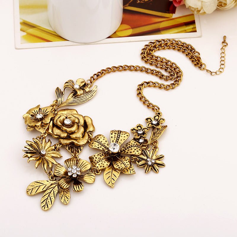 New Retro Diamonds Floral Necklace Fashion All-match 2668south