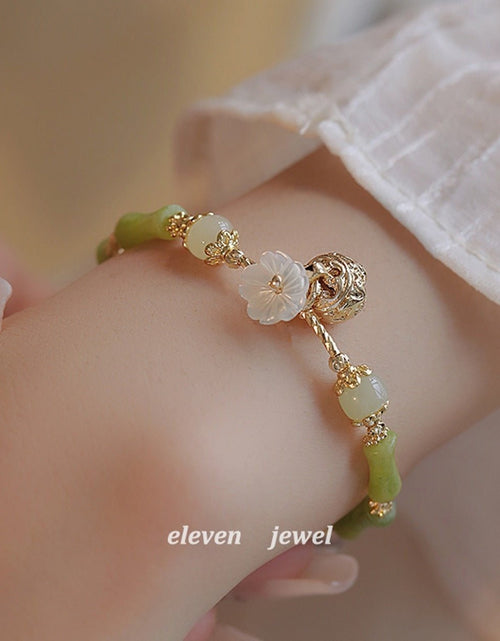 تحميل الصورة إلى عارض المعرض، Olivine Bamboo Bracelet Female Bell Bracelet Light Luxury 2668south
