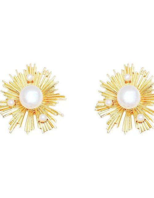 Load image into Gallery viewer, Pearl Stud Earrings Exaggerated Niche 2668south
