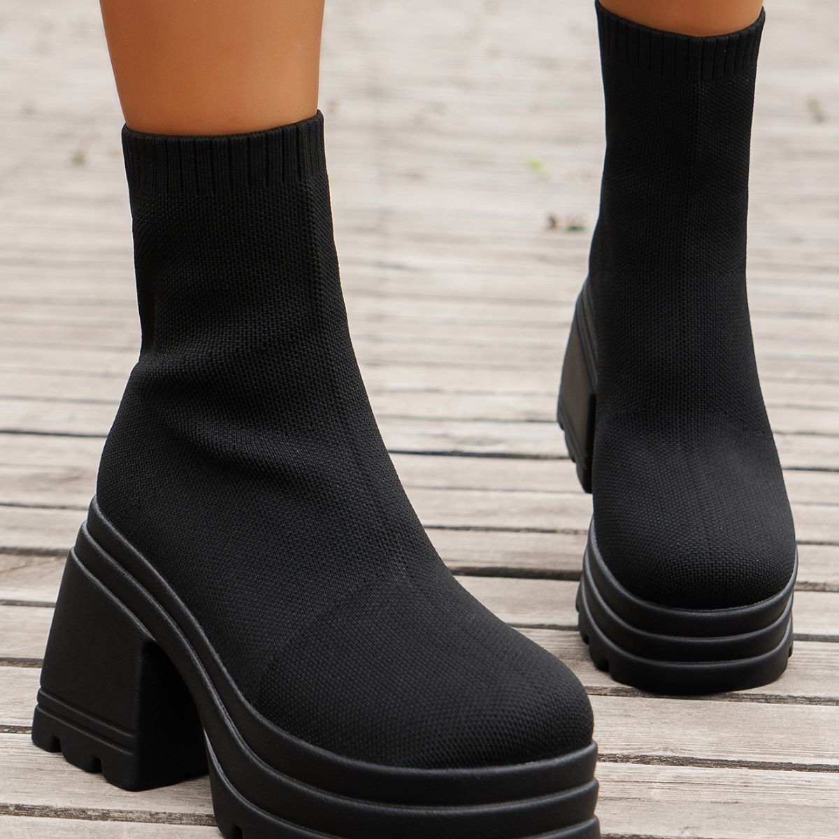 Round Toe Block Heel Boots 2668south