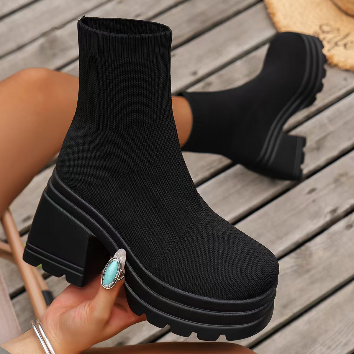 Round Toe Block Heel Boots 2668south