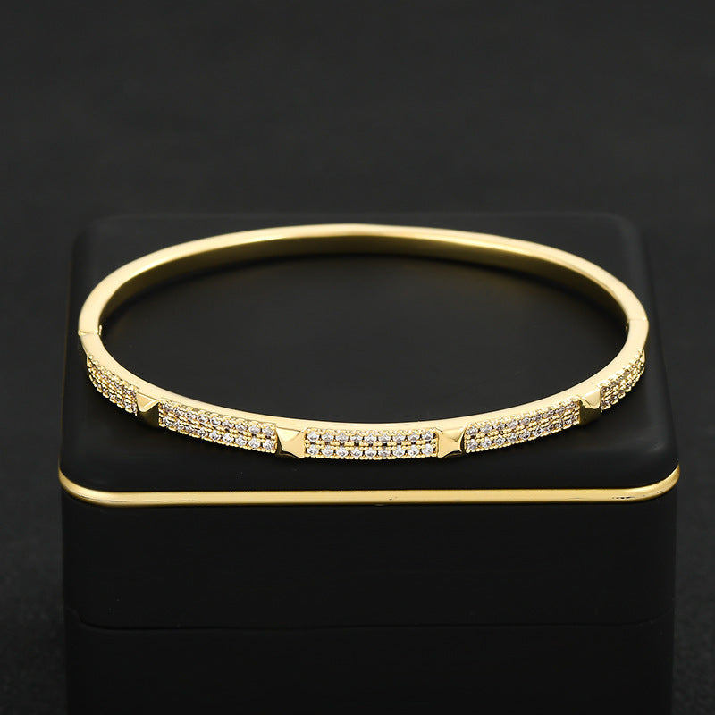 Simple Design Micro-inlaid Diamond Bracelet For Women 2668south