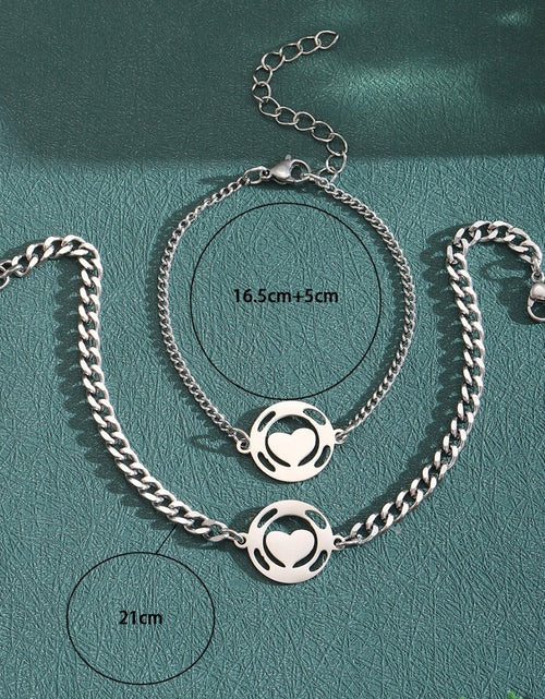 Load image into Gallery viewer, Simple Stainless Steel Round Heart Bracelet Women 2668south
