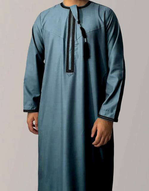 Load image into Gallery viewer, Solid Color Round Neck Embroidered Thick Tassel Men&#39;s Long Sleeve Robe 2668south
