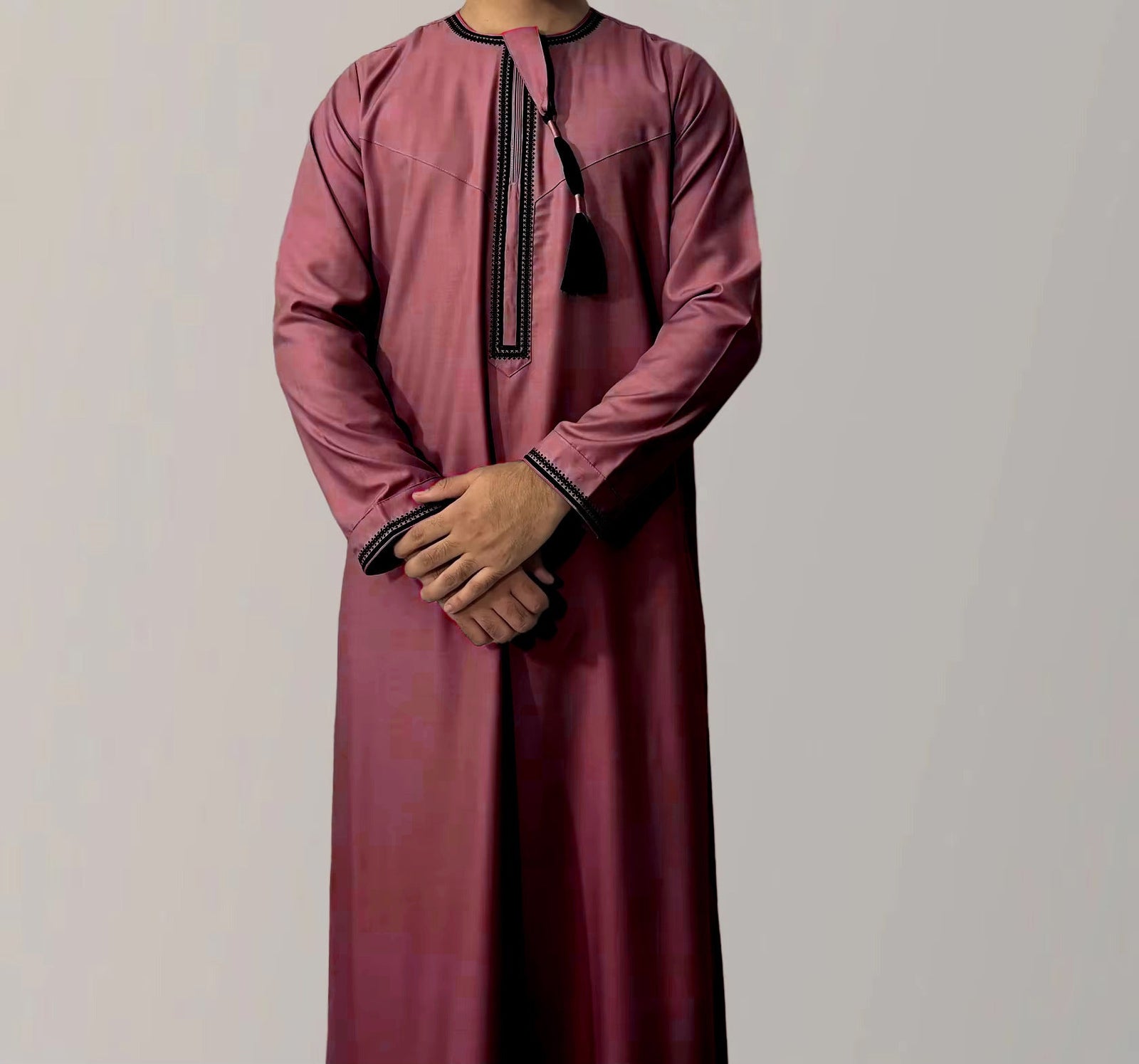 Solid Color Round Neck Embroidered Thick Tassel Men's Long Sleeve Robe 2668south