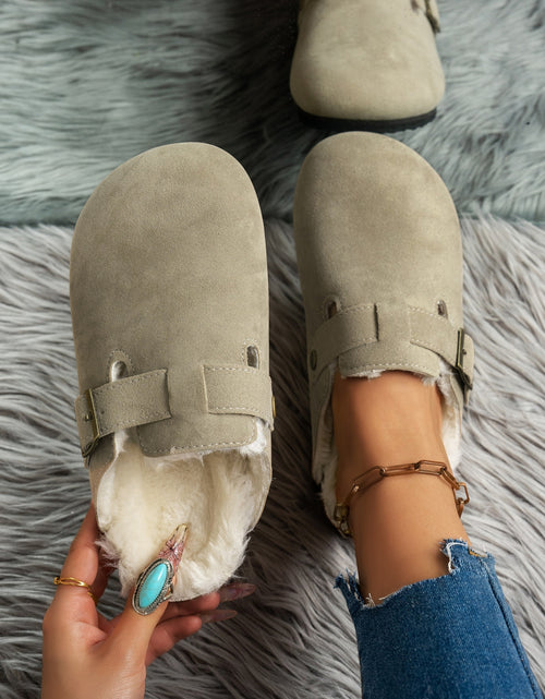 Load image into Gallery viewer, Suede Round Toe Slippers
