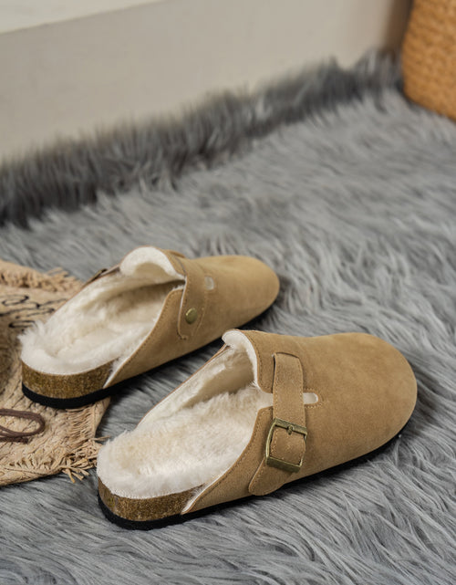 Load image into Gallery viewer, Suede Round Toe Slippers
