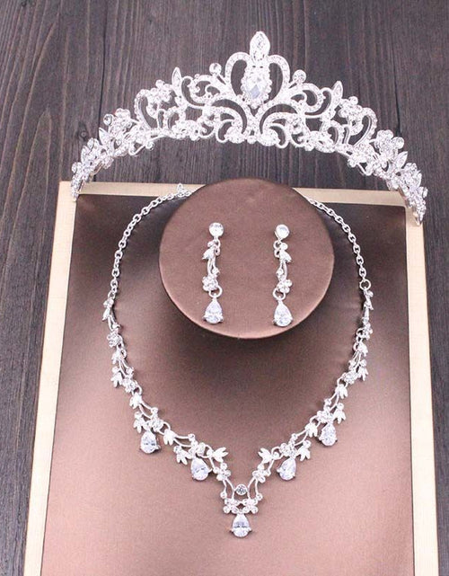 Load image into Gallery viewer, Bridal Rhinestone Crown Necklace Set Wedding Accessories
